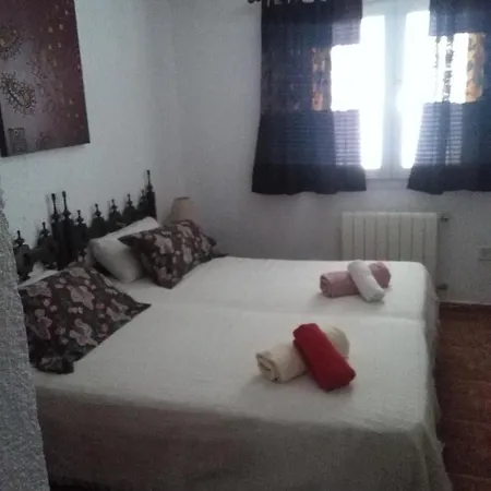 Villa Maria Hostel *